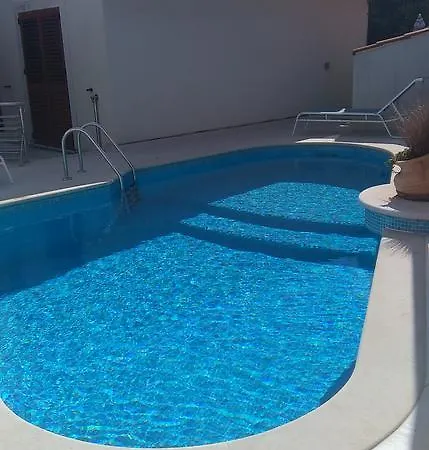 Lägenhet Pool House *